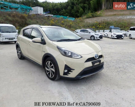 Бежевий Тойота Aqua, об'ємом двигуна 1.5 л та пробігом 73 тис. км за 12900 $, фото 1 на Automoto.ua