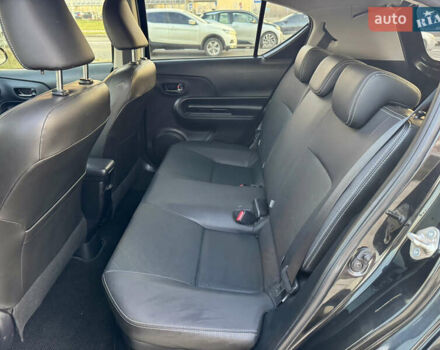 Черный Тойота Aqua, объемом двигателя 1.5 л и пробегом 138 тыс. км за 10900 $, фото 10 на Automoto.ua