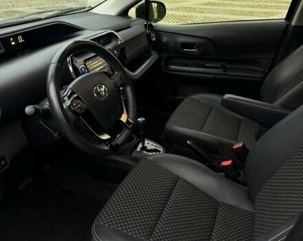 Черный Тойота Aqua, объемом двигателя 1.5 л и пробегом 67 тыс. км за 13900 $, фото 10 на Automoto.ua