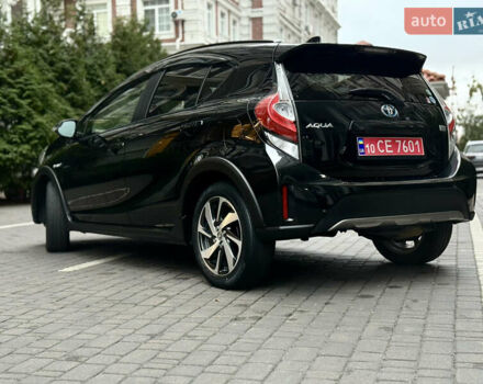 Черный Тойота Aqua, объемом двигателя 1.5 л и пробегом 52 тыс. км за 13500 $, фото 6 на Automoto.ua