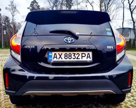 Черный Тойота Aqua, объемом двигателя 1.5 л и пробегом 67 тыс. км за 13900 $, фото 6 на Automoto.ua