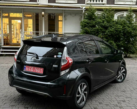 Черный Тойота Aqua, объемом двигателя 1.5 л и пробегом 52 тыс. км за 13500 $, фото 8 на Automoto.ua