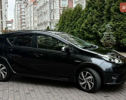 Черный Тойота Aqua, объемом двигателя 1.5 л и пробегом 52 тыс. км за 13500 $, фото 14 на Automoto.ua