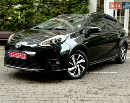 Черный Тойота Aqua, объемом двигателя 1.5 л и пробегом 52 тыс. км за 13500 $, фото 2 на Automoto.ua
