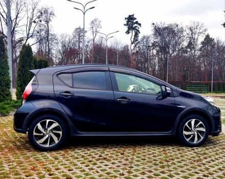 Черный Тойота Aqua, объемом двигателя 1.5 л и пробегом 67 тыс. км за 13900 $, фото 8 на Automoto.ua