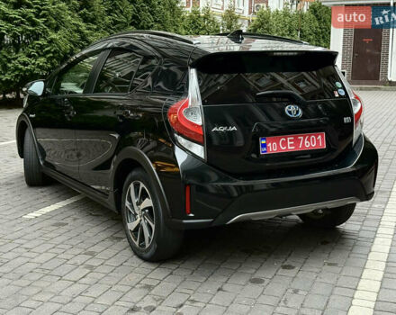 Черный Тойота Aqua, объемом двигателя 1.5 л и пробегом 52 тыс. км за 13500 $, фото 11 на Automoto.ua