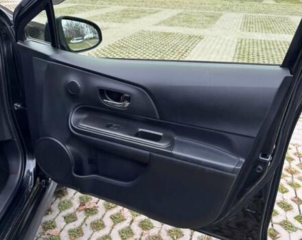 Черный Тойота Aqua, объемом двигателя 1.5 л и пробегом 67 тыс. км за 13900 $, фото 17 на Automoto.ua