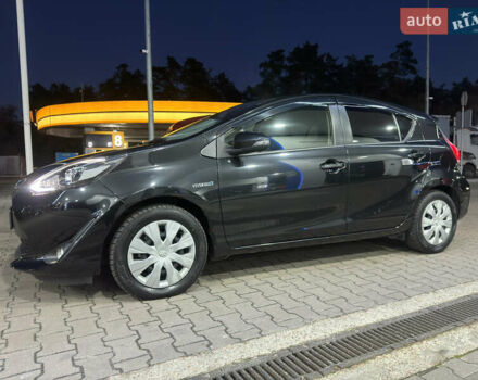 Черный Тойота Aqua, объемом двигателя 1.5 л и пробегом 135 тыс. км за 12800 $, фото 21 на Automoto.ua