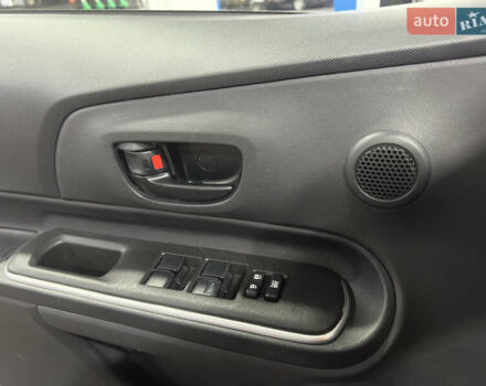 Черный Тойота Aqua, объемом двигателя 1.5 л и пробегом 135 тыс. км за 12800 $, фото 35 на Automoto.ua