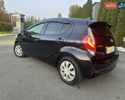 Черный Тойота Aqua, объемом двигателя 1.5 л и пробегом 135 тыс. км за 12800 $, фото 3 на Automoto.ua