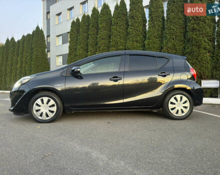 Черный Тойота Aqua, объемом двигателя 1.5 л и пробегом 135 тыс. км за 12800 $, фото 4 на Automoto.ua