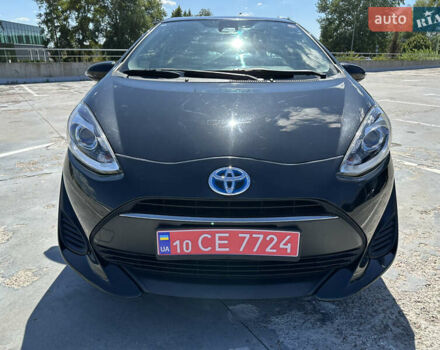 Чорний Тойота Aqua, об'ємом двигуна 1.5 л та пробігом 77 тис. км за 12500 $, фото 1 на Automoto.ua
