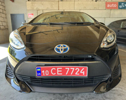 Чорний Тойота Aqua, об'ємом двигуна 1.5 л та пробігом 77 тис. км за 12500 $, фото 9 на Automoto.ua