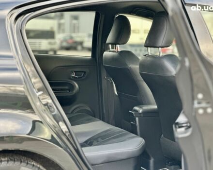 Чорний Тойота Aqua, об'ємом двигуна 0 л та пробігом 36 тис. км за 14900 $, фото 13 на Automoto.ua
