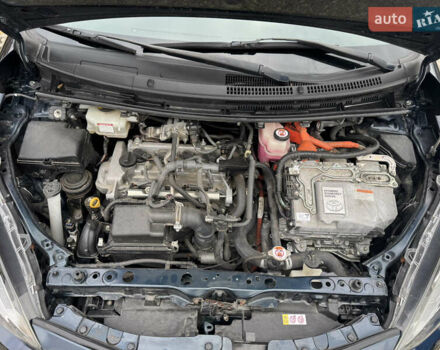 Черный Тойота Aqua, объемом двигателя 1.5 л и пробегом 63 тыс. км за 14200 $, фото 13 на Automoto.ua