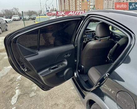 Чорний Тойота Aqua, об'ємом двигуна 1.5 л та пробігом 74 тис. км за 13999 $, фото 30 на Automoto.ua