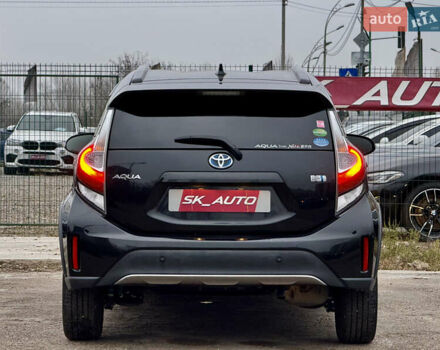 Чорний Тойота Aqua, об'ємом двигуна 1.5 л та пробігом 74 тис. км за 13999 $, фото 62 на Automoto.ua