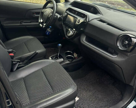 Черный Тойота Aqua, объемом двигателя 1.5 л и пробегом 63 тыс. км за 14200 $, фото 10 на Automoto.ua