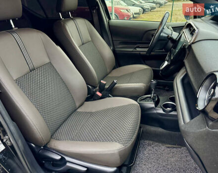 Чорний Тойота Aqua, об'ємом двигуна 1.5 л та пробігом 74 тис. км за 13999 $, фото 13 на Automoto.ua