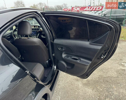 Чорний Тойота Aqua, об'ємом двигуна 1.5 л та пробігом 74 тис. км за 13999 $, фото 34 на Automoto.ua