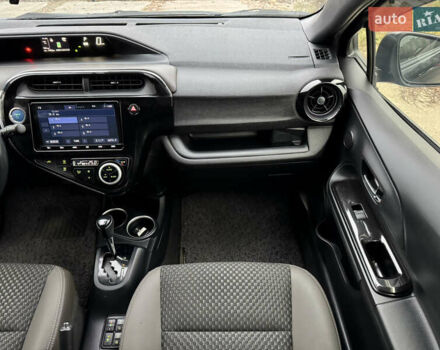 Чорний Тойота Aqua, об'ємом двигуна 1.5 л та пробігом 74 тис. км за 13999 $, фото 15 на Automoto.ua