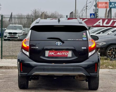 Чорний Тойота Aqua, об'ємом двигуна 1.5 л та пробігом 74 тис. км за 13999 $, фото 6 на Automoto.ua