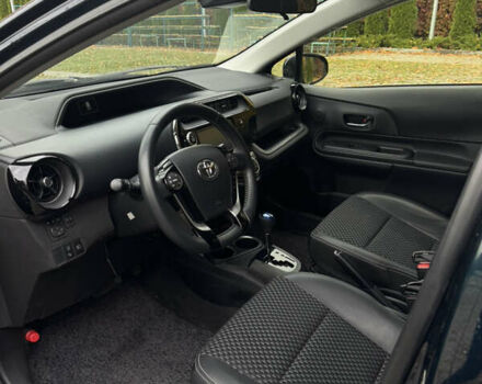 Черный Тойота Aqua, объемом двигателя 1.5 л и пробегом 63 тыс. км за 14200 $, фото 9 на Automoto.ua