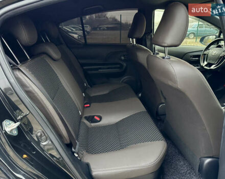 Чорний Тойота Aqua, об'ємом двигуна 1.5 л та пробігом 74 тис. км за 13999 $, фото 37 на Automoto.ua