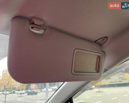 Фиолетовый Тойота Aqua, объемом двигателя 1.5 л и пробегом 83 тыс. км за 11900 $, фото 17 на Automoto.ua