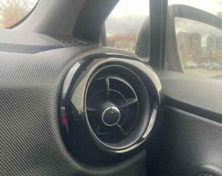 Фиолетовый Тойота Aqua, объемом двигателя 1.5 л и пробегом 83 тыс. км за 11900 $, фото 28 на Automoto.ua