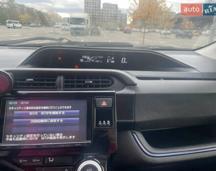 Фиолетовый Тойота Aqua, объемом двигателя 1.5 л и пробегом 83 тыс. км за 11900 $, фото 29 на Automoto.ua