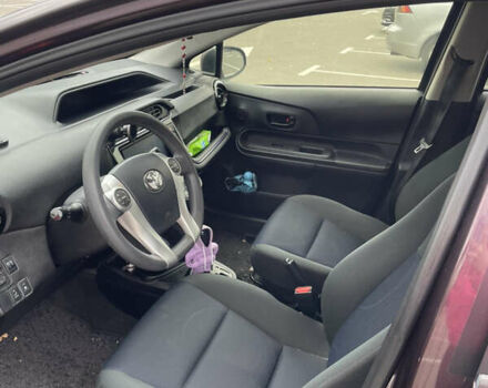 Фиолетовый Тойота Aqua, объемом двигателя 1.5 л и пробегом 83 тыс. км за 11900 $, фото 10 на Automoto.ua