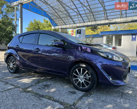 Фіолетовий Тойота Aqua, об'ємом двигуна 1.5 л та пробігом 61 тис. км за 11900 $, фото 3 на Automoto.ua