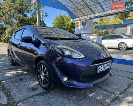 Фіолетовий Тойота Aqua, об'ємом двигуна 1.5 л та пробігом 61 тис. км за 11900 $, фото 4 на Automoto.ua