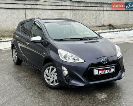 Фиолетовый Тойота Aqua, объемом двигателя 1.5 л и пробегом 85 тыс. км за 10799 $, фото 1 на Automoto.ua