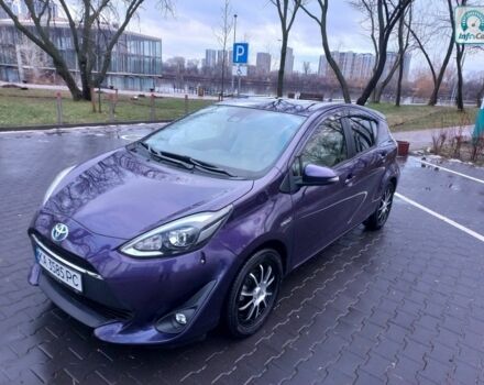 Фіолетовий Тойота Aqua, об'ємом двигуна 1.5 л та пробігом 62 тис. км за 12500 $, фото 1 на Automoto.ua