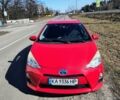Червоний Тойота Aqua, об'ємом двигуна 1.5 л та пробігом 125 тис. км за 8500 $, фото 1 на Automoto.ua