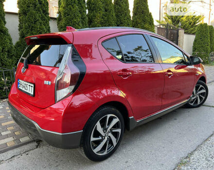 Червоний Тойота Aqua, об'ємом двигуна 1.5 л та пробігом 66 тис. км за 10900 $, фото 2 на Automoto.ua