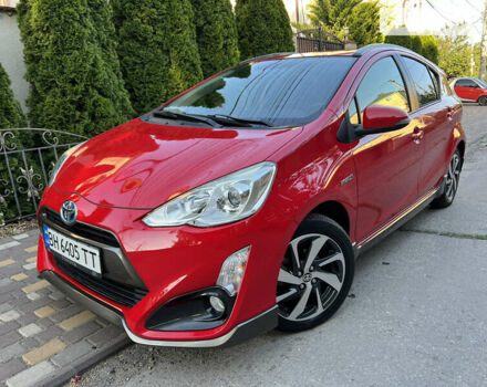 Червоний Тойота Aqua, об'ємом двигуна 1.5 л та пробігом 66 тис. км за 10900 $, фото 4 на Automoto.ua