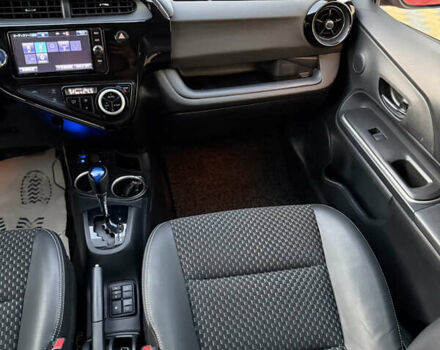 Тойота Aqua 2017 в Одессе на Automoto.ua Красный Тойота Aqua, объемом двигателя 1.5 л и пробегом 80 тыс. км за 13600 $, фото 86 на Automoto.ua