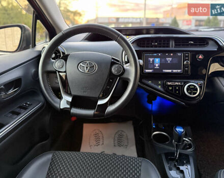 Тойота Aqua 2017 в Одессе на Automoto.ua Красный Тойота Aqua, объемом двигателя 1.5 л и пробегом 80 тыс. км за 13600 $, фото 84 на Automoto.ua