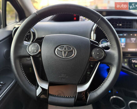 Тойота Aqua 2017 в Одессе на Automoto.ua Красный Тойота Aqua, объемом двигателя 1.5 л и пробегом 80 тыс. км за 13600 $, фото 83 на Automoto.ua