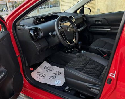 Тойота Aqua 2017 в Одессе на Automoto.ua Красный Тойота Aqua, объемом двигателя 1.5 л и пробегом 80 тыс. км за 13600 $, фото 92 на Automoto.ua