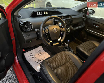 Тойота Aqua 2017 в Одессе на Automoto.ua Красный Тойота Aqua, объемом двигателя 1.5 л и пробегом 80 тыс. км за 13600 $, фото 69 на Automoto.ua