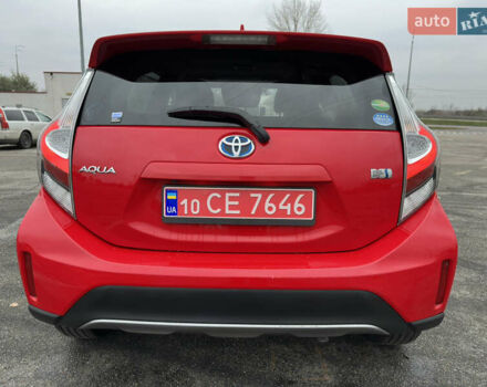 Красный Тойота Aqua, объемом двигателя 1.5 л и пробегом 79 тыс. км за 13700 $, фото 12 на Automoto.ua