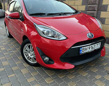 Червоний Тойота Aqua, об'ємом двигуна 1.5 л та пробігом 61 тис. км за 13300 $, фото 29 на Automoto.ua