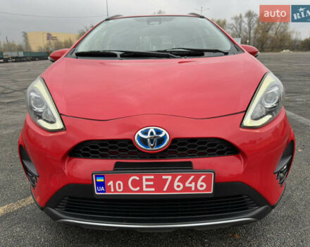 Красный Тойота Aqua, объемом двигателя 1.5 л и пробегом 79 тыс. км за 13700 $, фото 3 на Automoto.ua