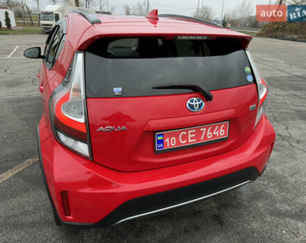 Красный Тойота Aqua, объемом двигателя 1.5 л и пробегом 79 тыс. км за 13700 $, фото 10 на Automoto.ua