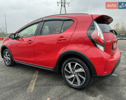 Красный Тойота Aqua, объемом двигателя 1.5 л и пробегом 79 тыс. км за 13700 $, фото 9 на Automoto.ua