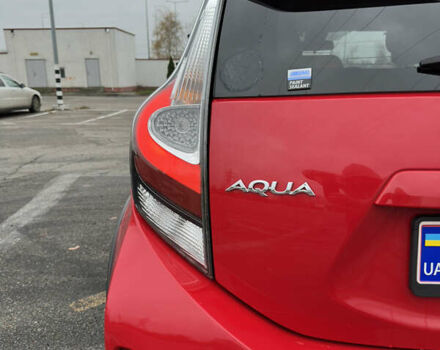 Красный Тойота Aqua, объемом двигателя 1.5 л и пробегом 79 тыс. км за 13700 $, фото 14 на Automoto.ua